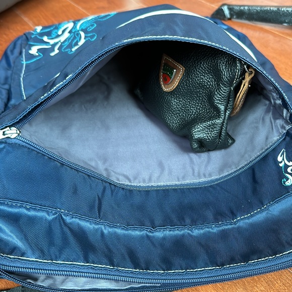 3 for $30 💖 Wilson Tennis or Pickleball Tote Bag Navy with Adjustable Straps - Picture 10 of 13